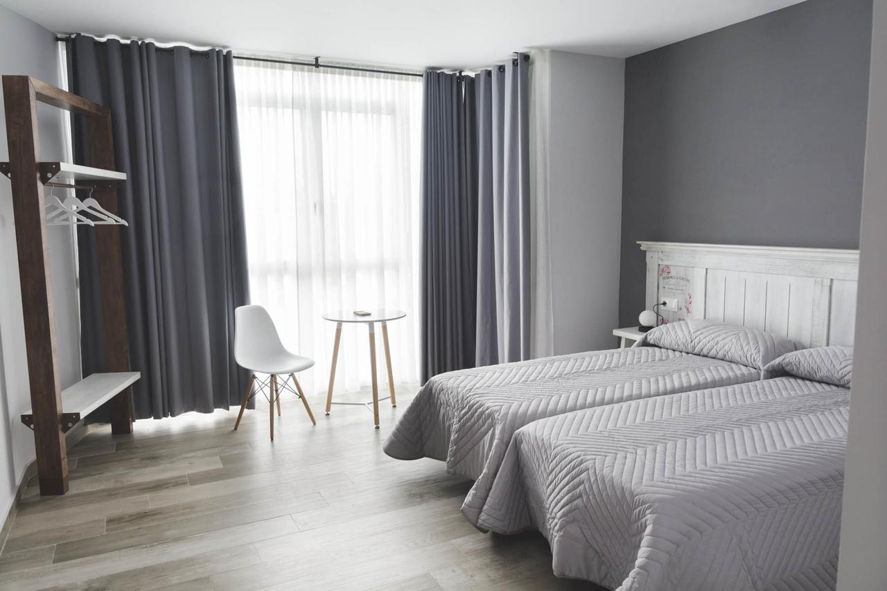 Hotel Mica Palas de Rei Ngoại thất bức ảnh